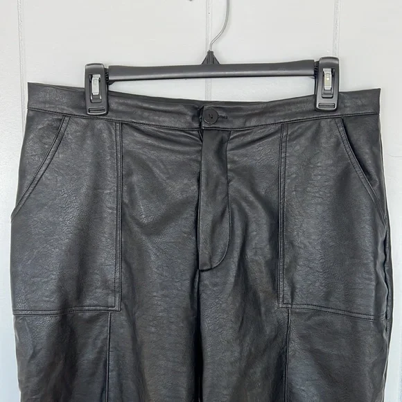 ⚡️SOLD⚡️ Princess Polly Black Straight Leg Vegan Leather Pants - Picture 5 of 8